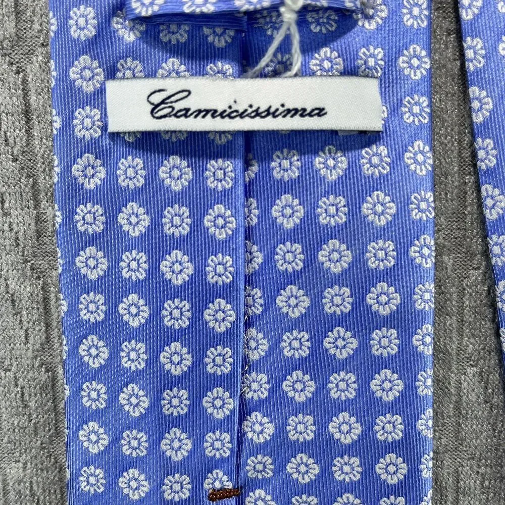Camicissims New With‎ Tags 100% Silk Class A Men's dress tie(59x3 1/4in.)
